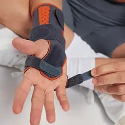 Жорсткий ортез променево-зап'ясткового суглоба Orliman Manutec Fix M760 Розмір 1 (M760/1-540) - мініатюра 3