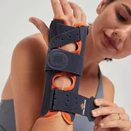Жорсткий ортез променево-зап'ясткового суглоба Orliman Manutec Fix M760 Розмір 2 (M760/2-540) - мініатюра 1